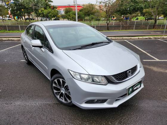 HONDA CIVIC 2.0 LXR 16V FLEX 4P AUTOMÁTICO HONDA CIVIC 2.0 LXR 16V FLEX 4P AUTOMÁTICO